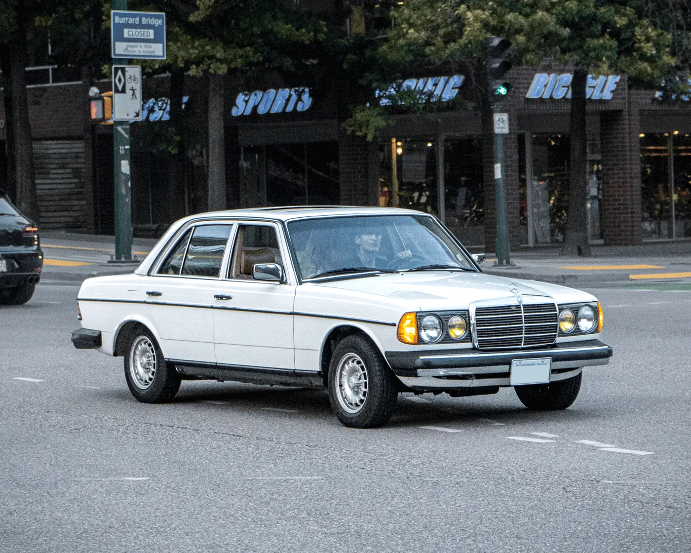 Mercedes-Benz W123 — foto 5