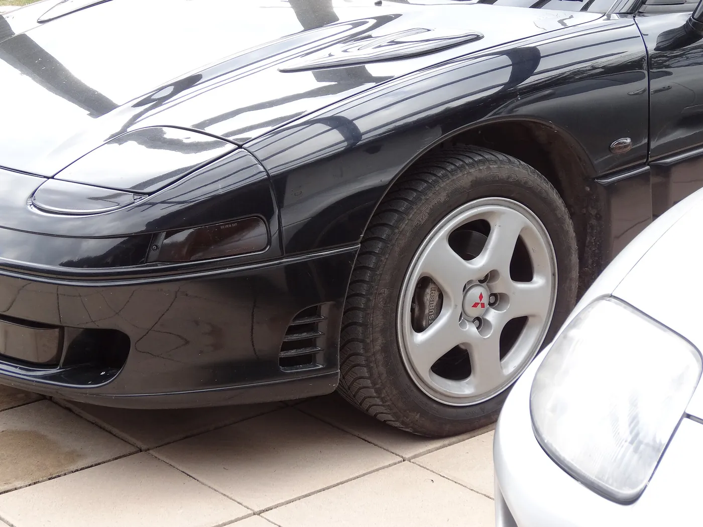 Mitsubishi 3000GT — foto 2