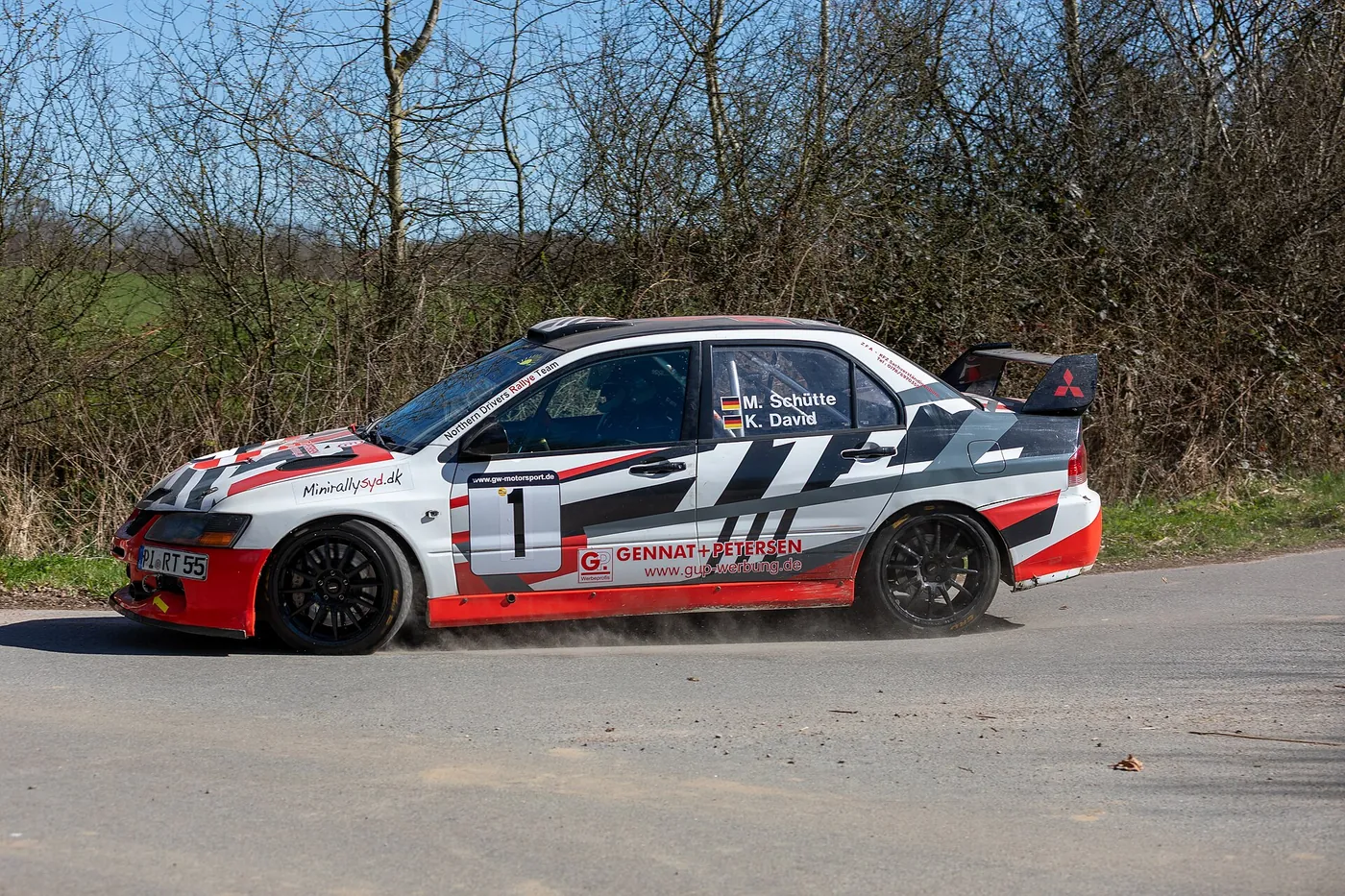 Mitsubishi Lancer Evolution — foto 1