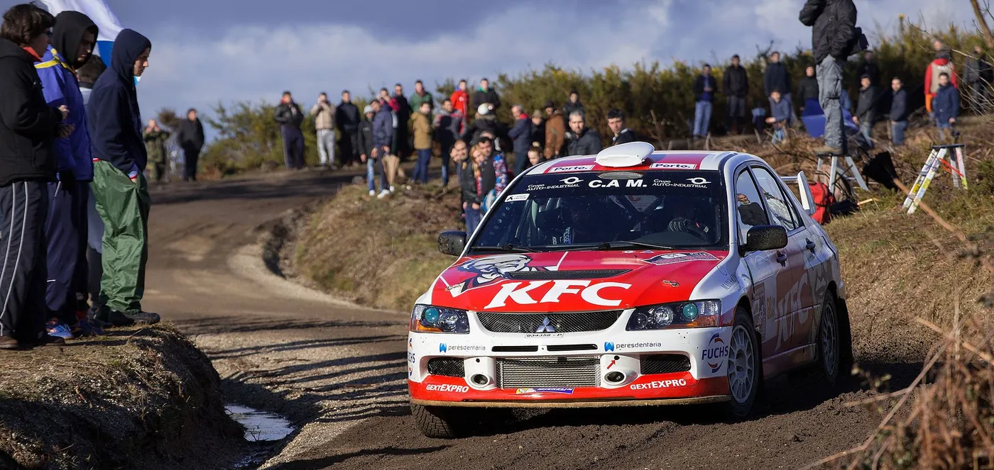 Mitsubishi Lancer Evolution — foto 2