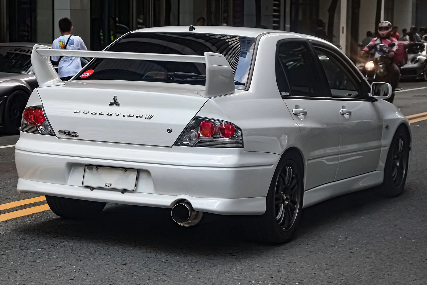 Mitsubishi Lancer Evolution — foto 1