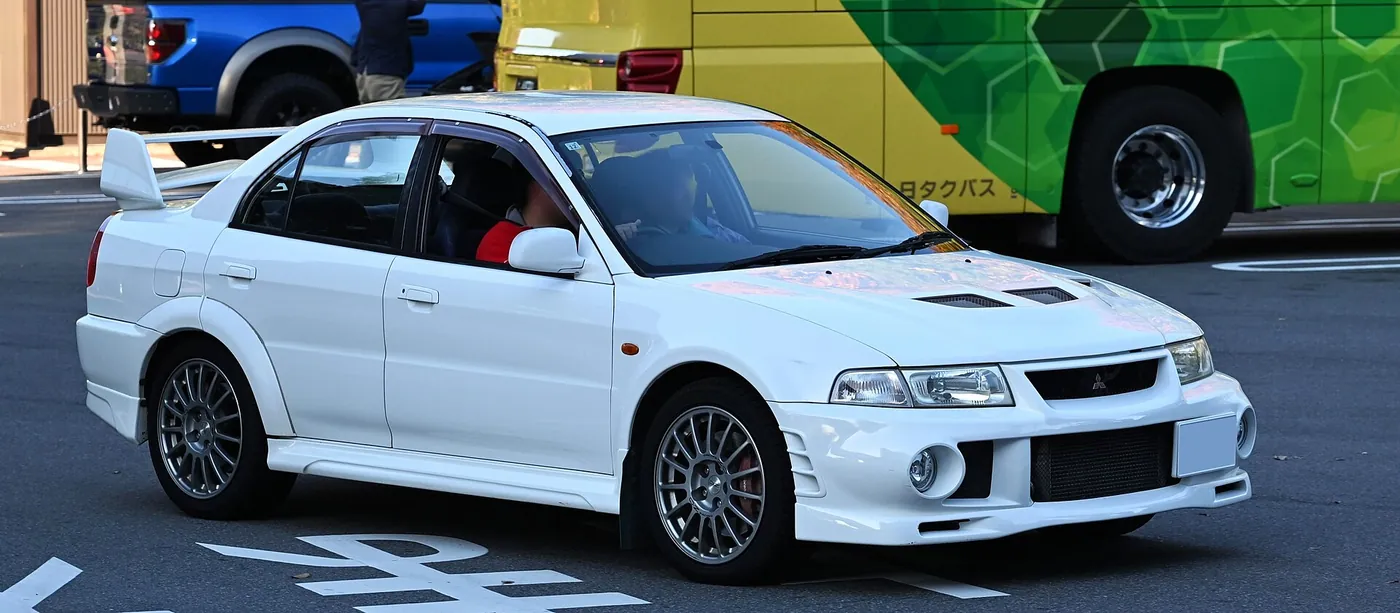 Mitsubishi Lancer Evolution — foto 2