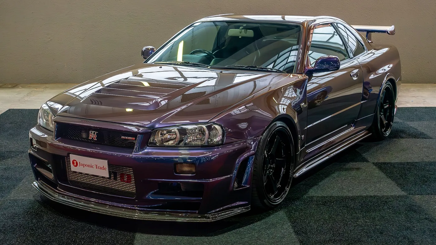 Nissan Skyline GT-R — foto 1