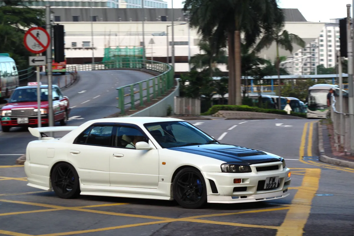 Nissan Skyline GT-R — foto 5