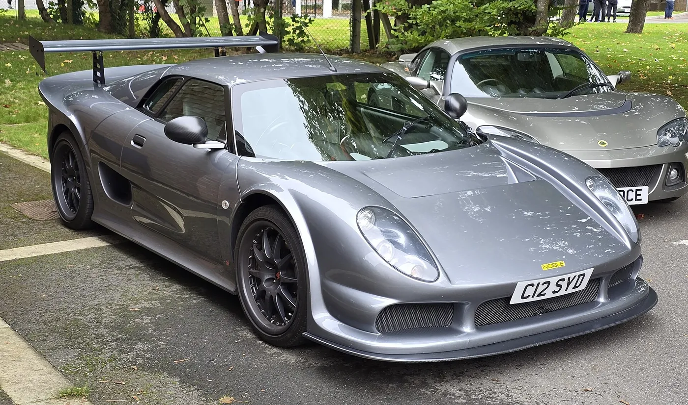 Noble M12 — foto 1