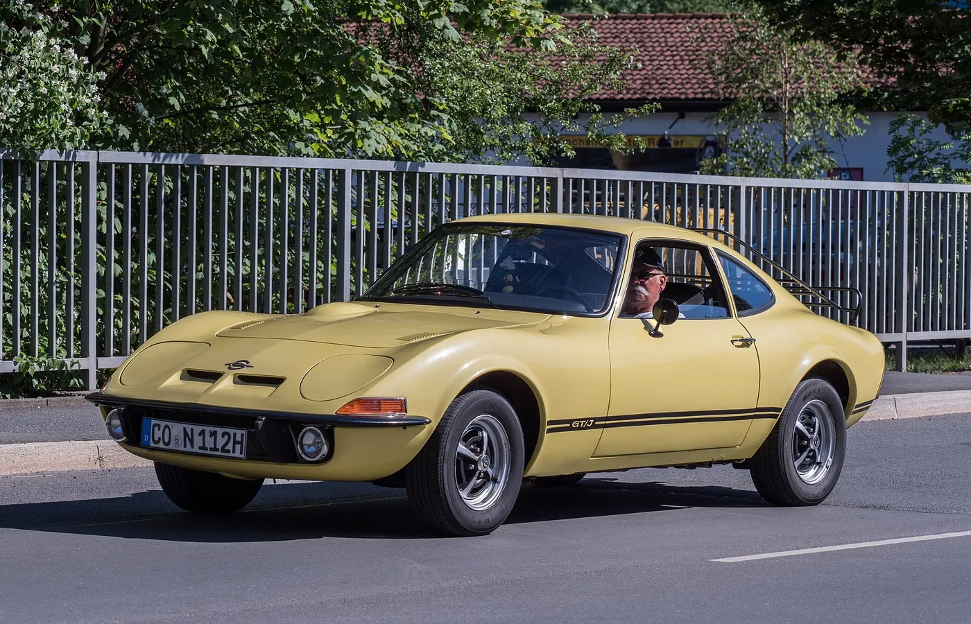 Opel GT — foto 2