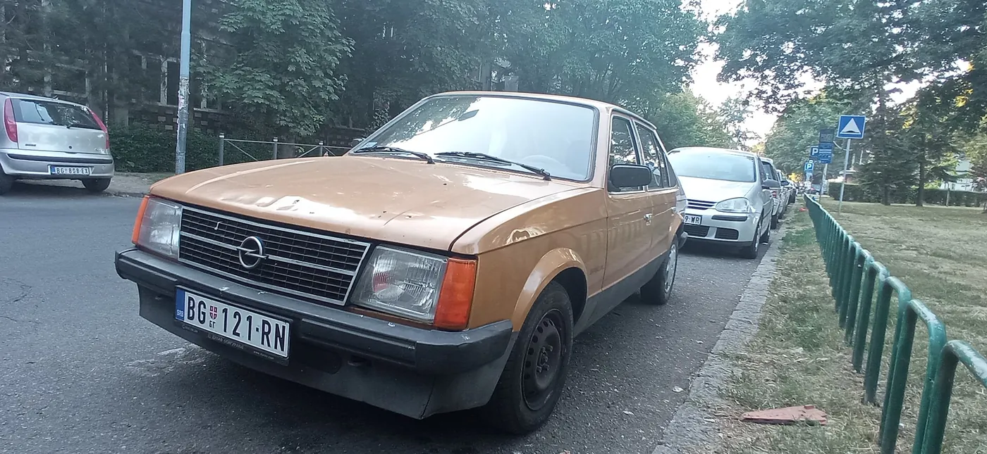 Opel Kadett — foto 2