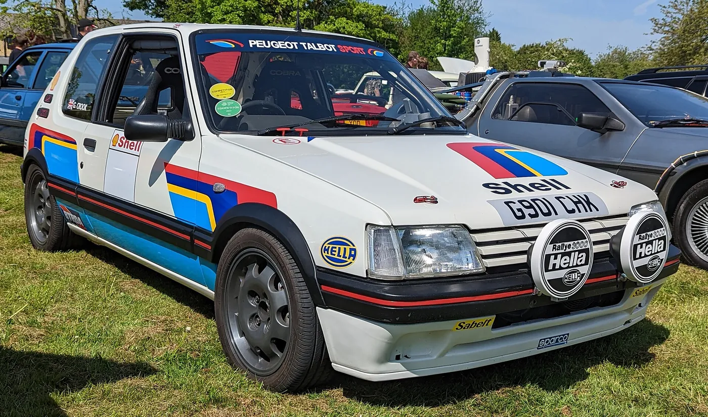 Peugeot 205 — foto 2