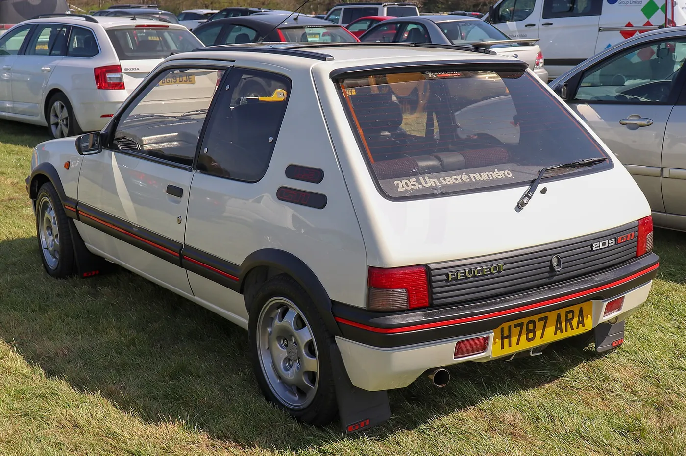 Peugeot 205 — foto 5