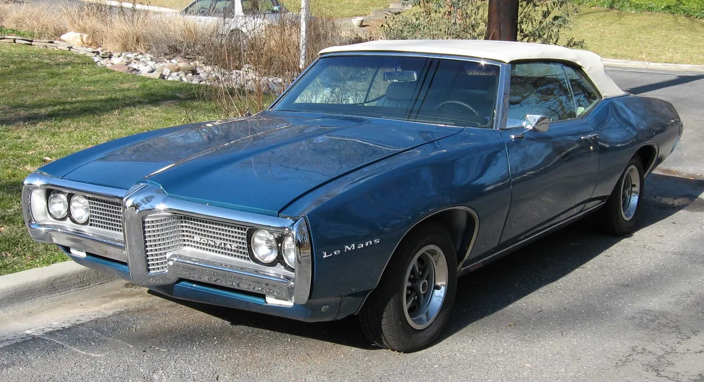 Pontiac LeMans — foto 1