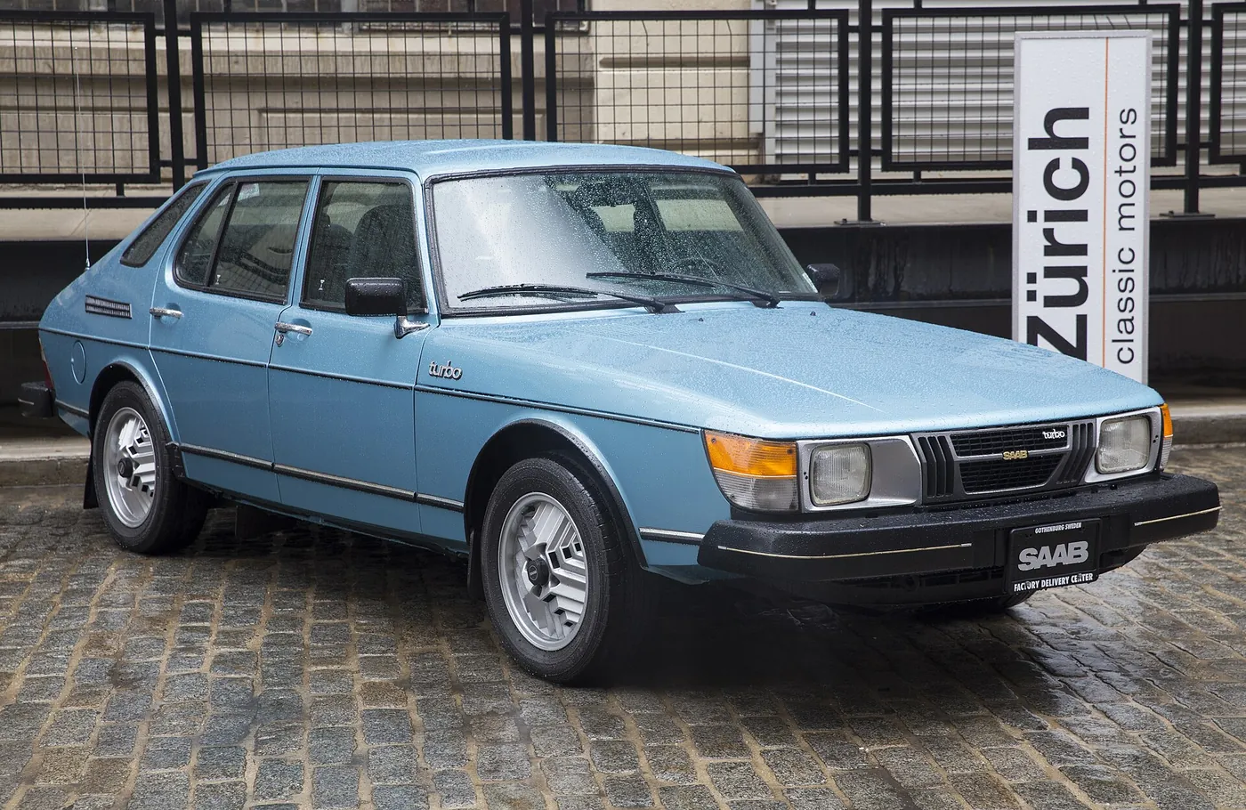 Saab 900 — foto 3