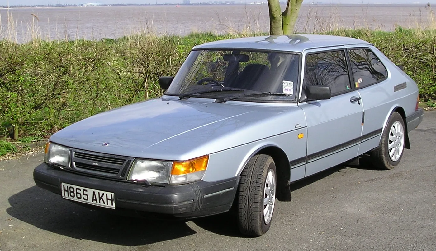 Saab 900 — foto 5