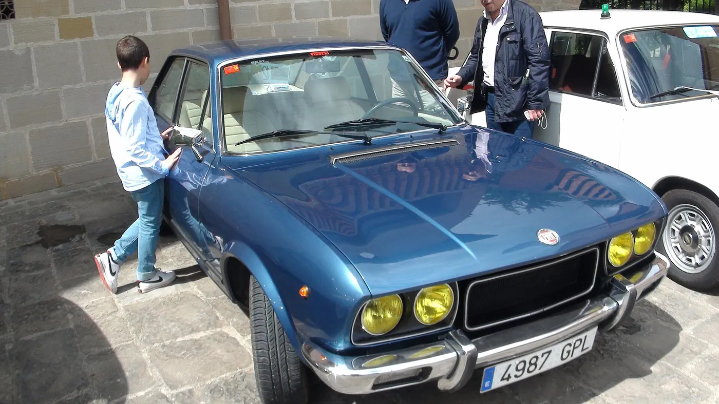 SEAT 124 D Especial — foto 4