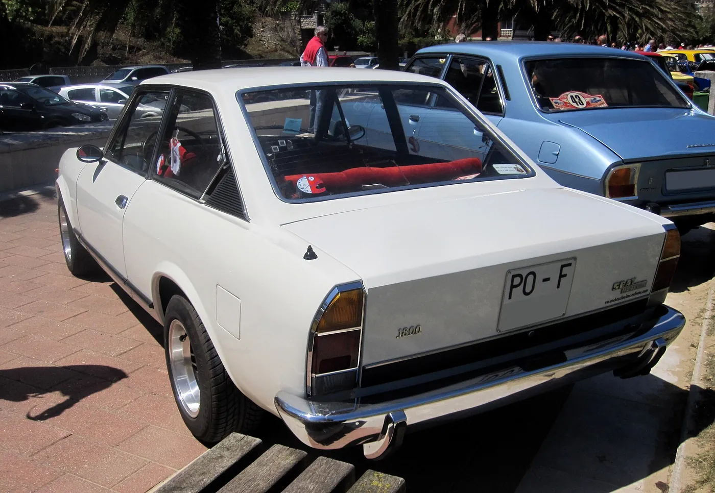 SEAT 124 Sport — foto 5