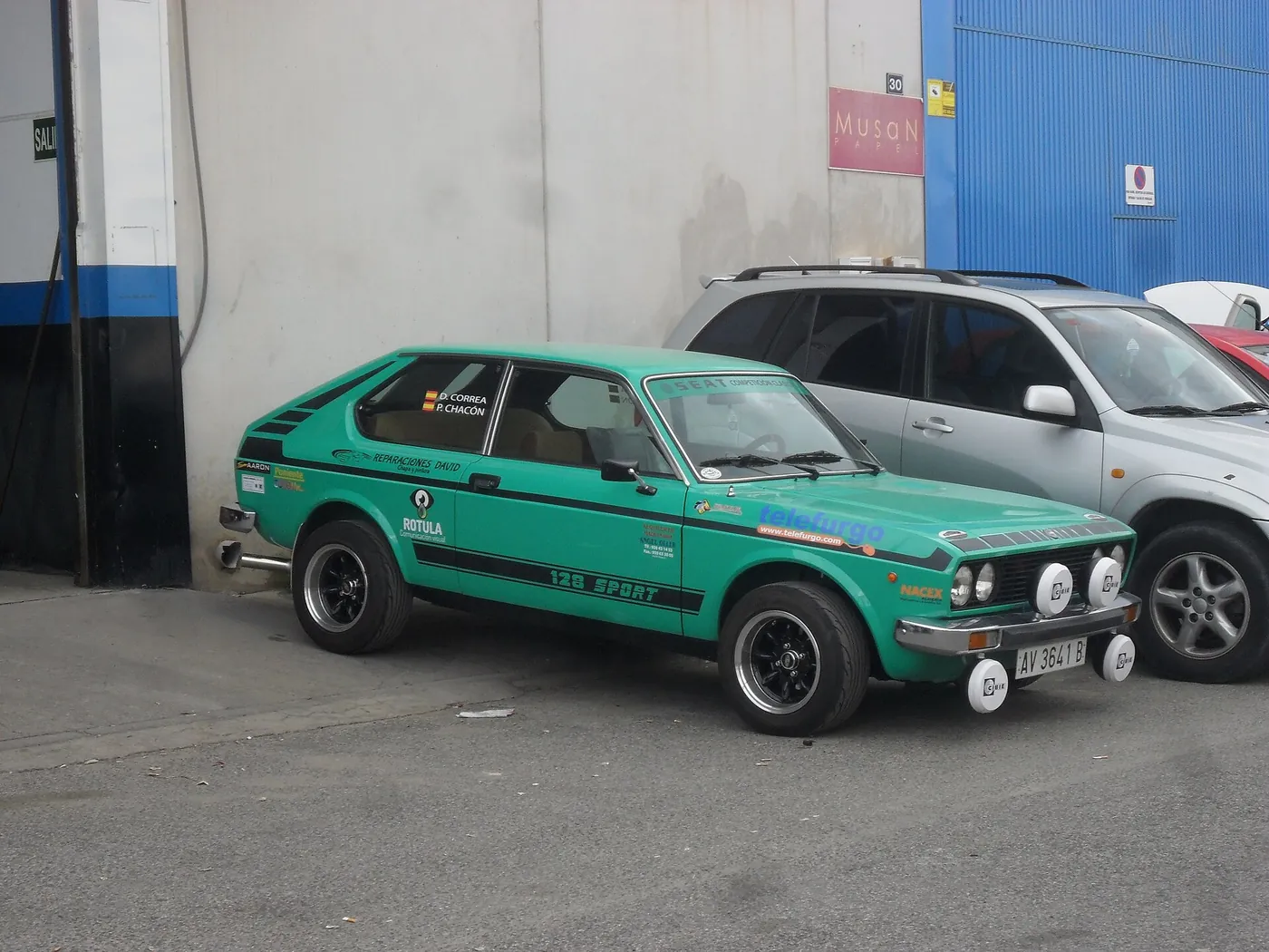 SEAT 128 — foto 1