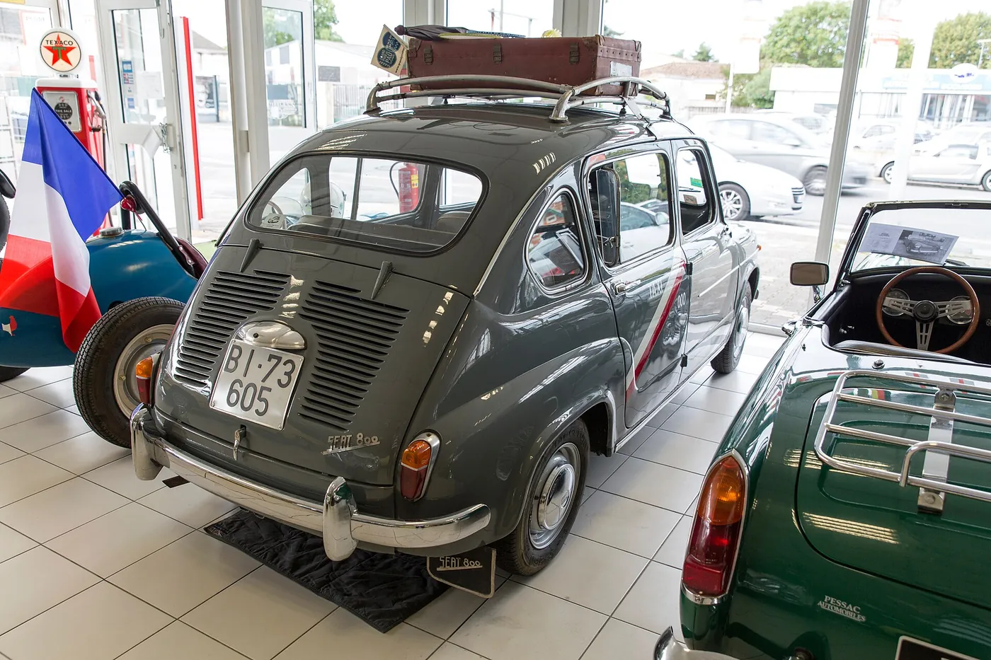SEAT 800 — foto 3