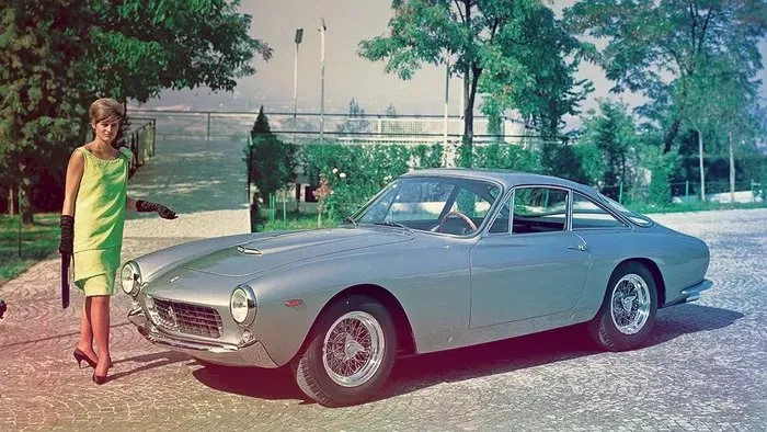 Ferrari 250 GT Lusso — foto 1