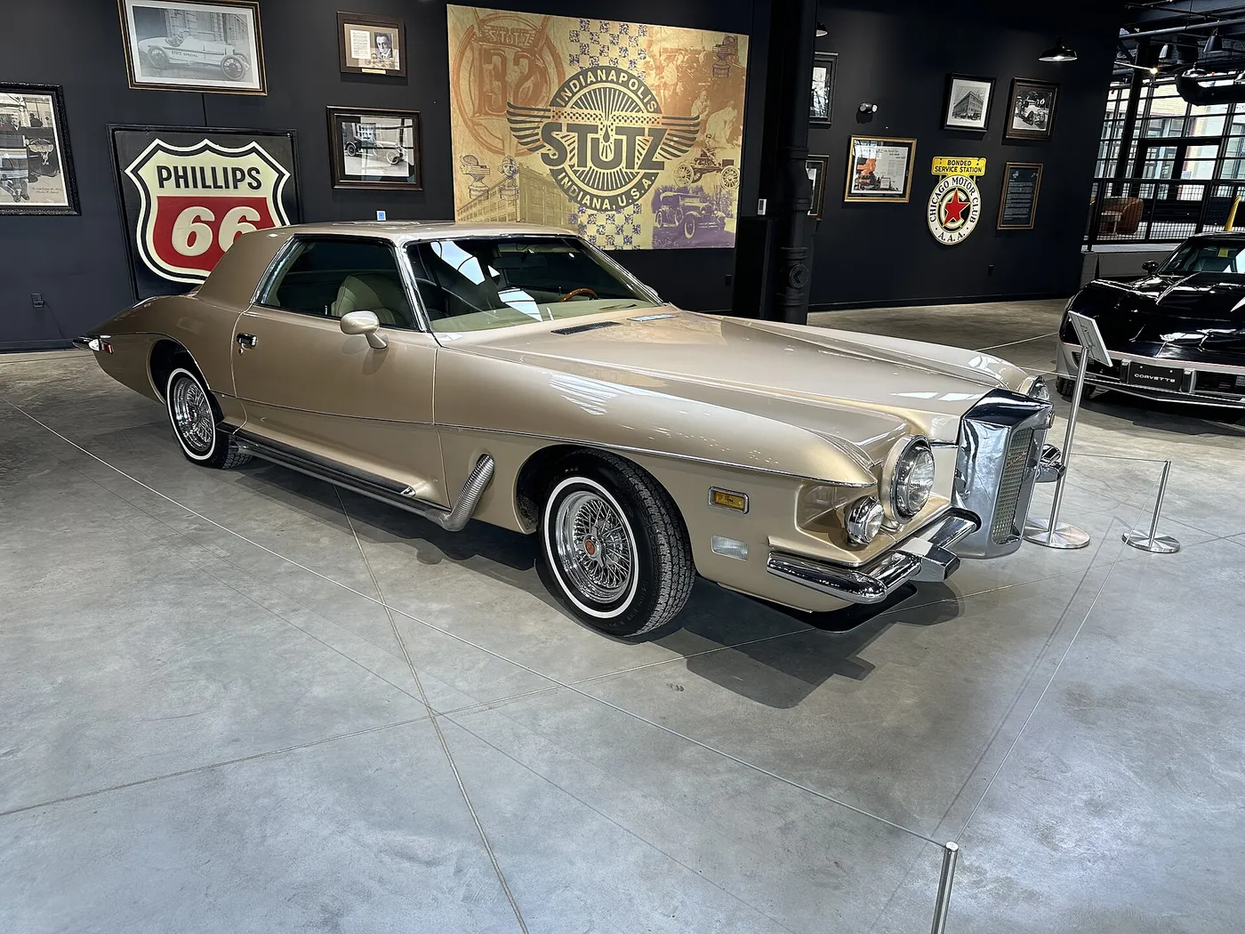 Stutz Blackhawk — foto 1