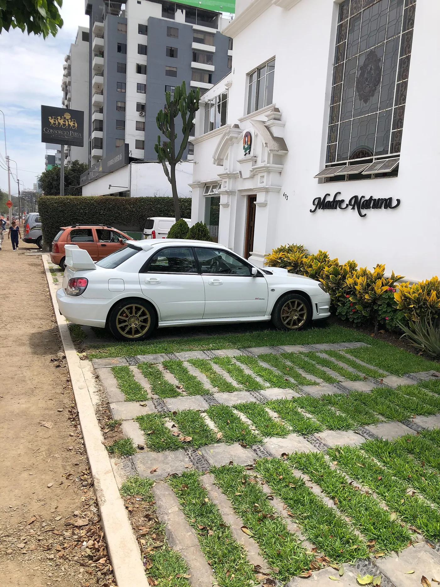 Subaru Impreza — foto 2