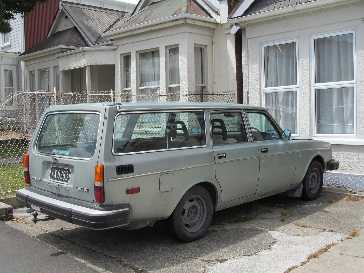 Volvo 245 — foto 2