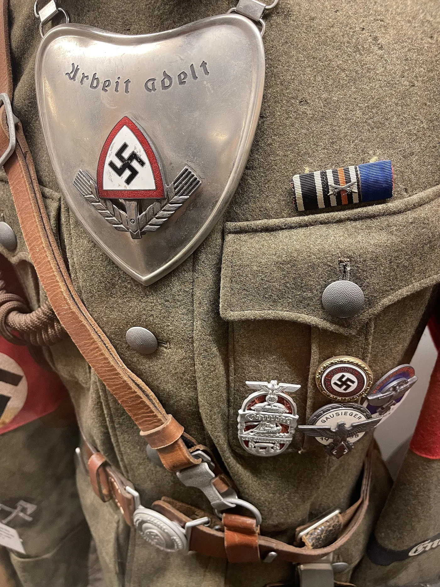 Nazi Germany uniforms etc. RAD Unterfeldmeister der Reichsarbeitsdienst Labour service Arbeit adelt gorget Ribbon bar NS