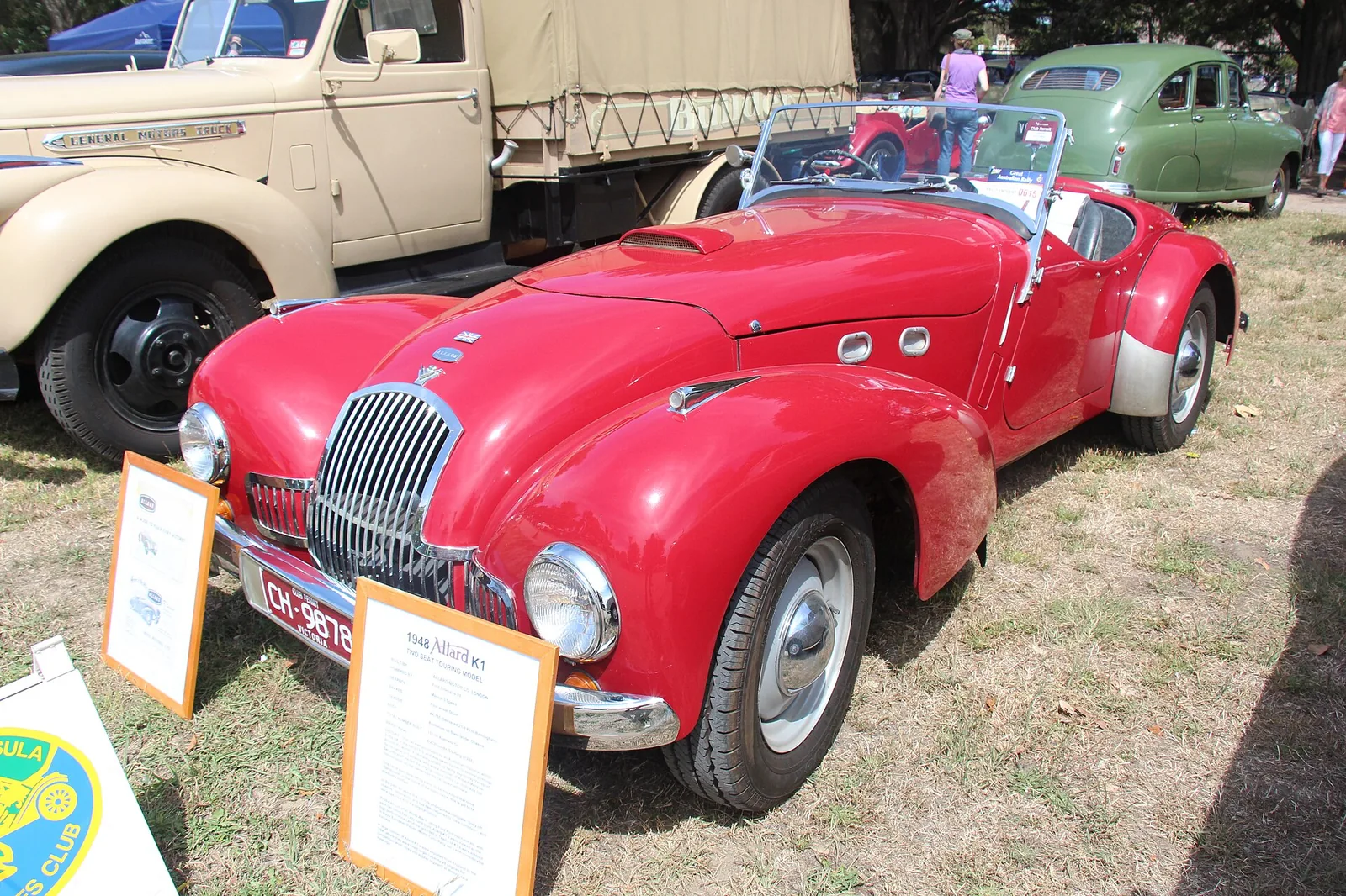 The Allard Motor Company Limited was a London based low volume car manufacturer founded in 1945 by Sydney Allard.
Allards featured large Am