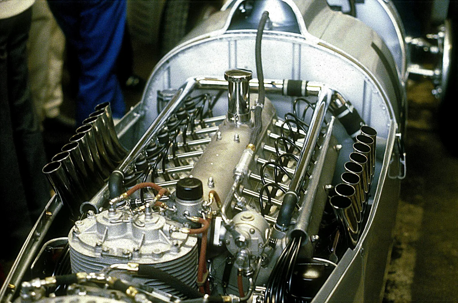 Bildbeschreibung: Auto Union Typ C - 16-Zylinder-Motor
Fotograf: Lothar Spurzem
Datum: 16.08.1980 im Fahrerlager des Nürburgrings