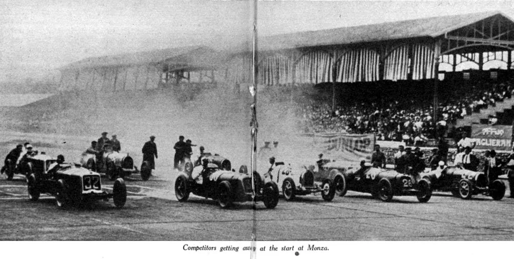 Start at Gran Premio Monza on 7 September 1930. This is heat 2 in the 3000+ ccm class. From left: (source)#32 Tazio Nuvolari in Alfa Romeo P