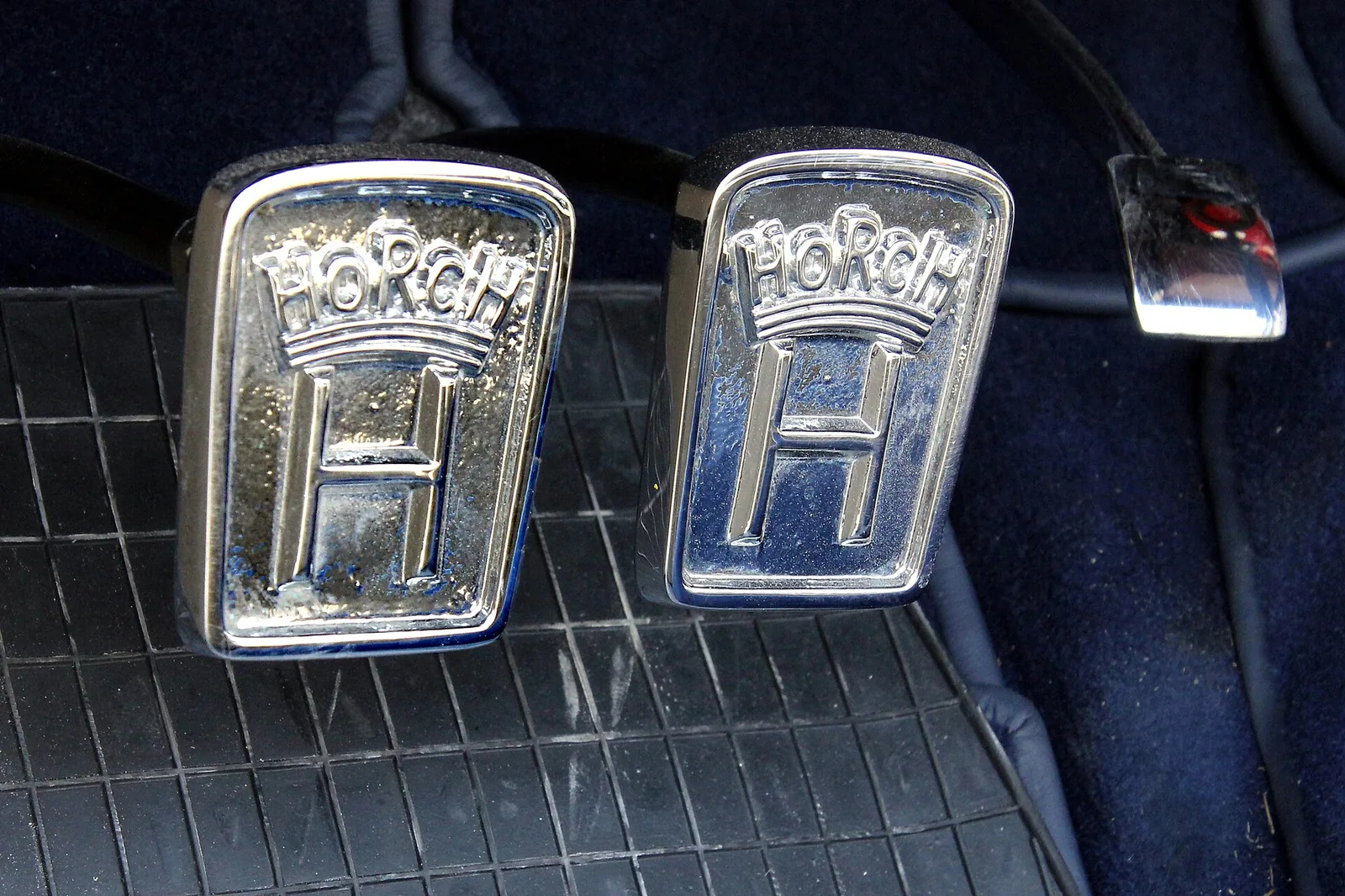 Pedale eines Horch 853, Baujahr 1936