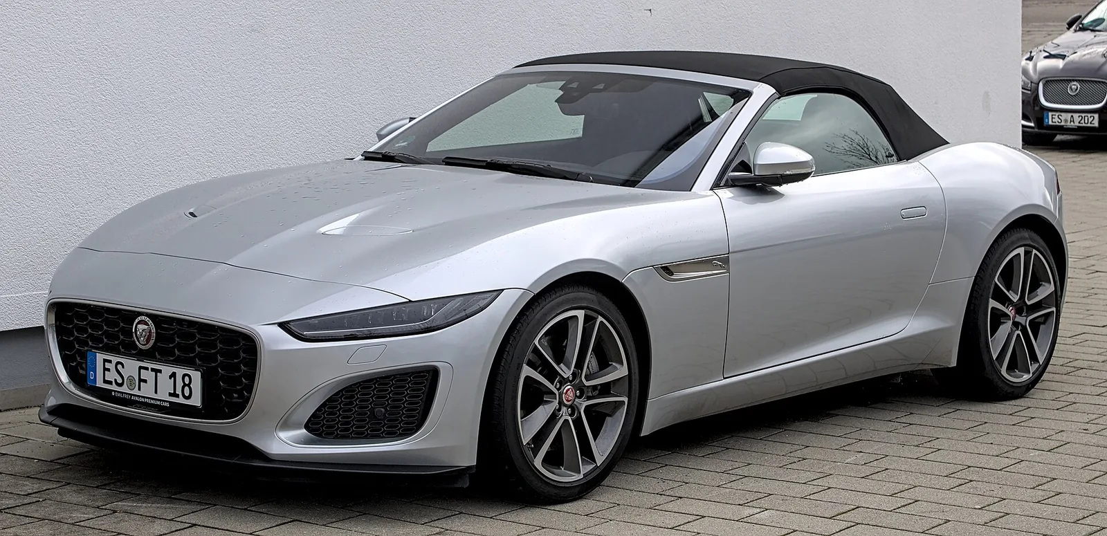 2020_Jaguar_F-Type_Convertible in Filderstadt