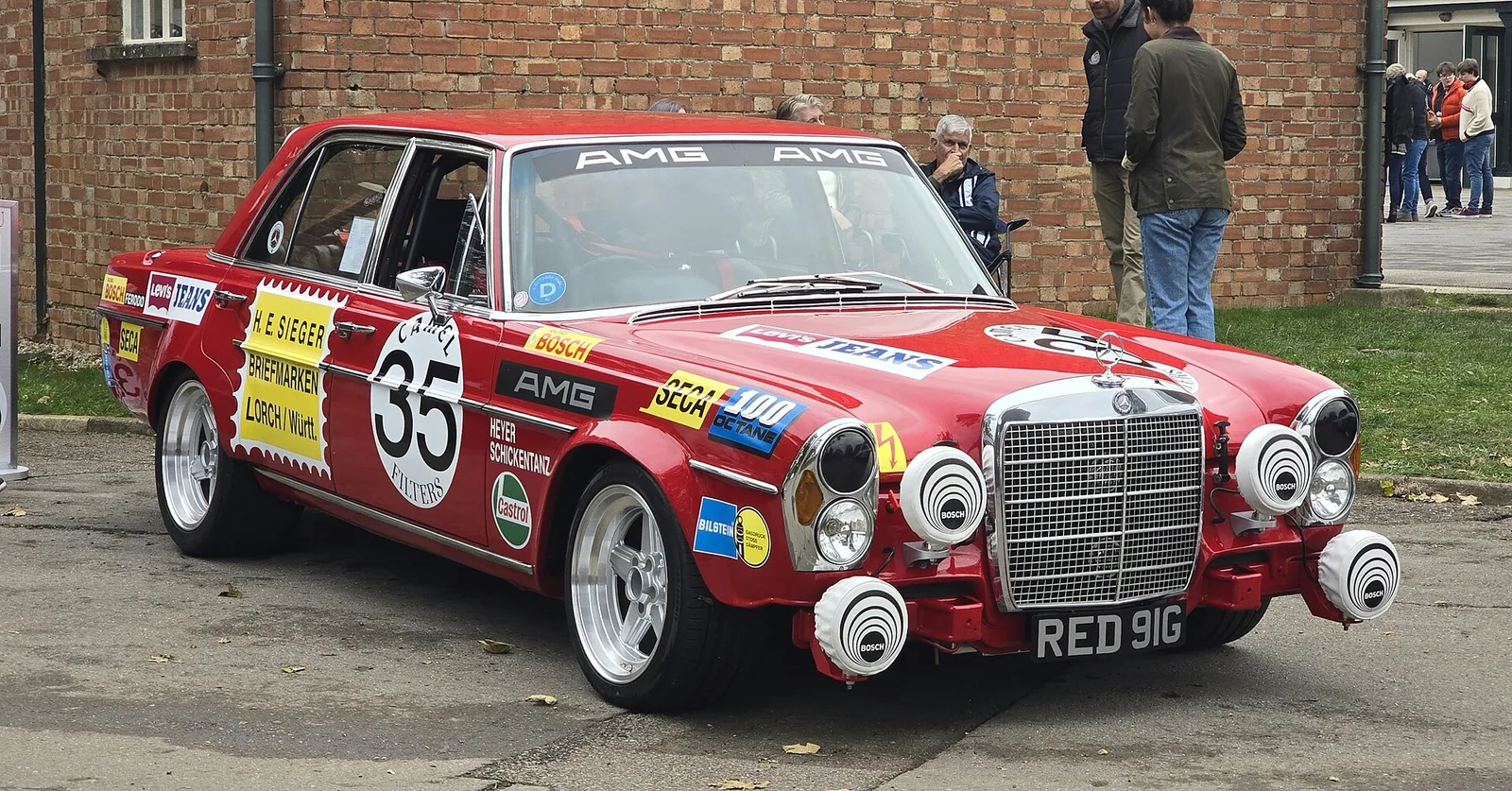 1971 Mercedes-Benz 280 SE red pig replica