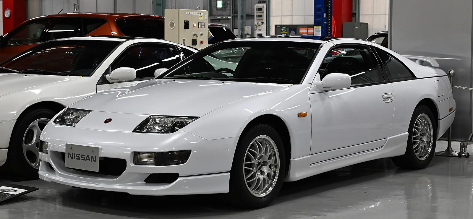 1998 Nissan Fairlady Z 2by2 300ZX Twin Turbo T-Bar Roof GCZ32 with optional BBS alloy wheel