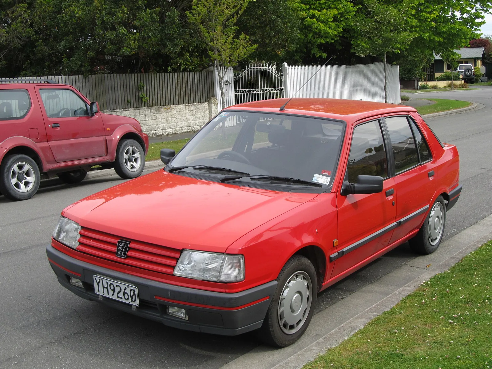 A super clean hot hatch Pug - 309s are much rarer than 205s here. This one was imported from Japan in 1999.