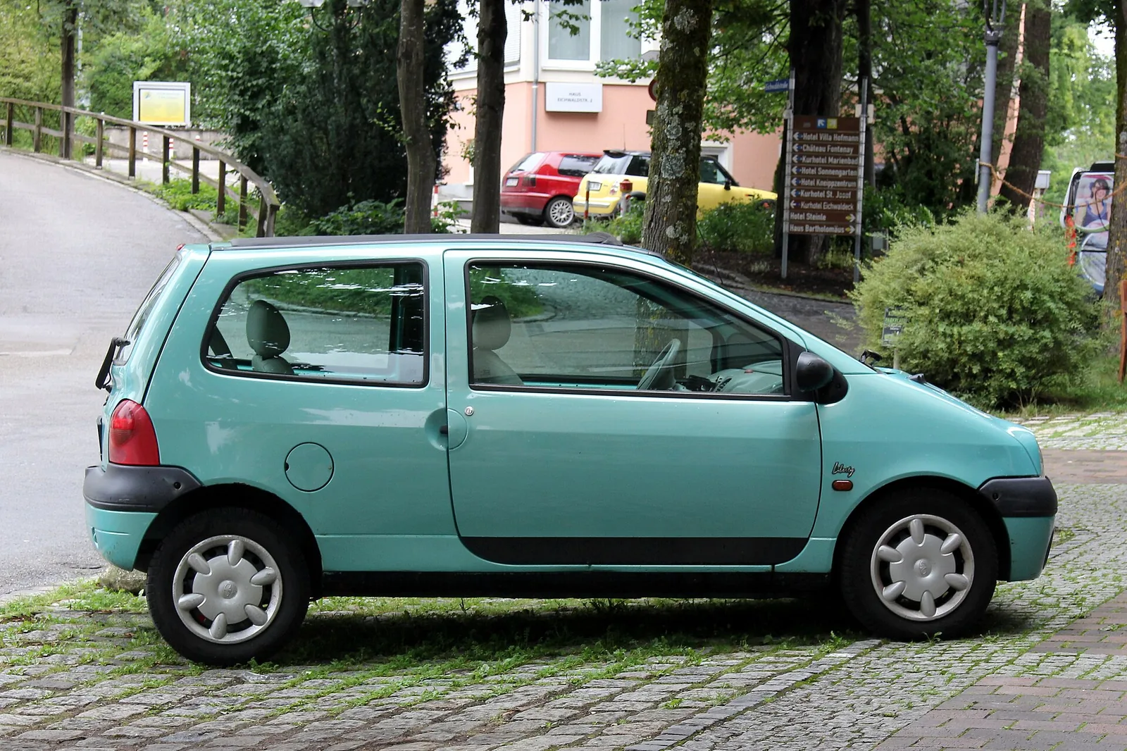 Renault Twingo, 1. Generation, Sondermodell „Liberty“ mit großem Faltschiebedach
